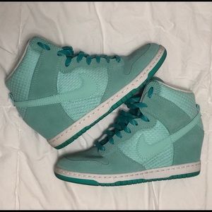 Tiffany Blue NIKE Dunks